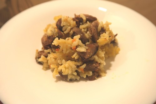 Corações de frango com arroz